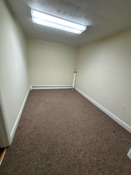 More Photos Of 5626 Southwestern Blvd, Arbutus Office For Lease