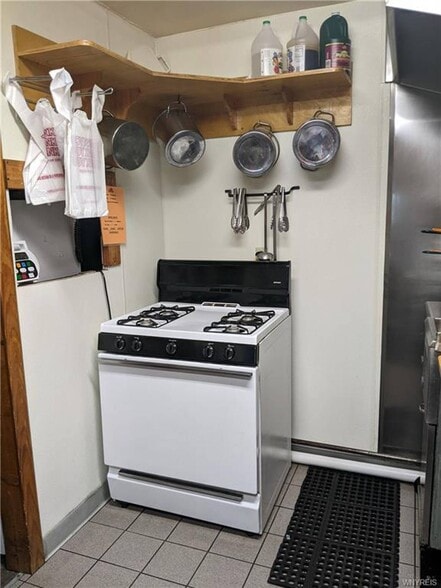 More Photos Of , Niagara Falls Unknown For Sale