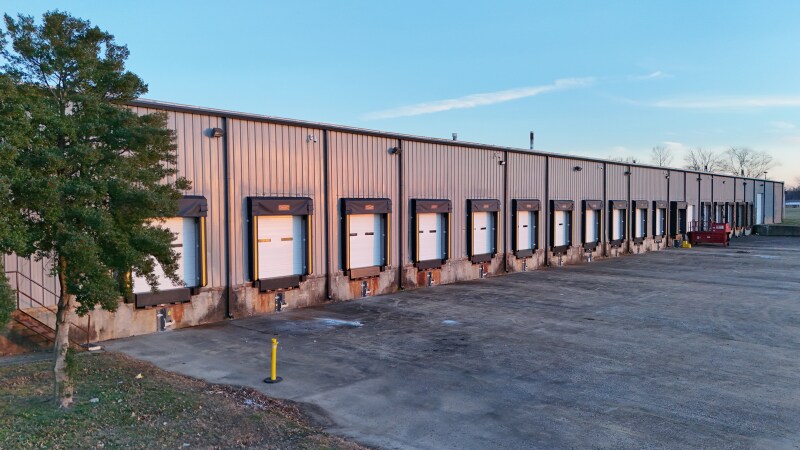 More Photos Of 600 E Sherwood Dr, Union City Distribution For Lease