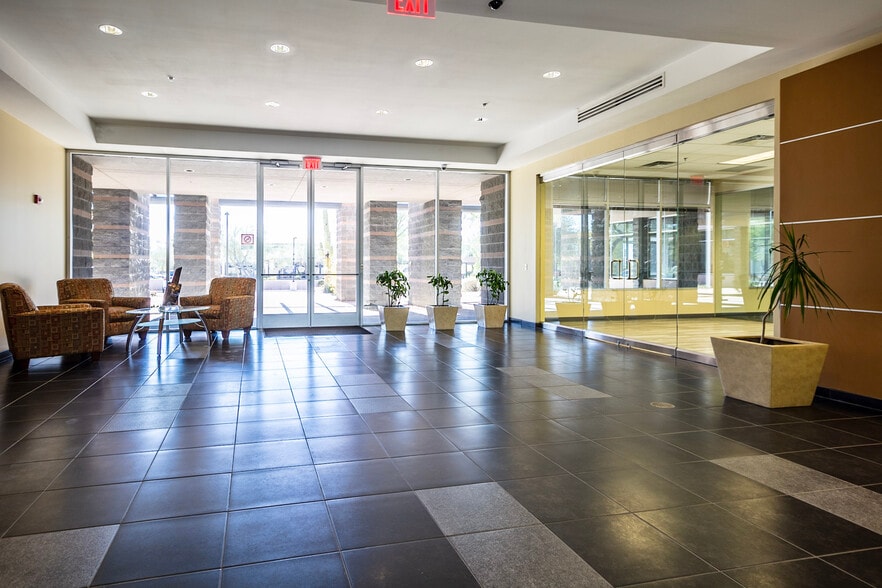 More Photos Of 8502 E Princess Dr, Scottsdale Office For Lease