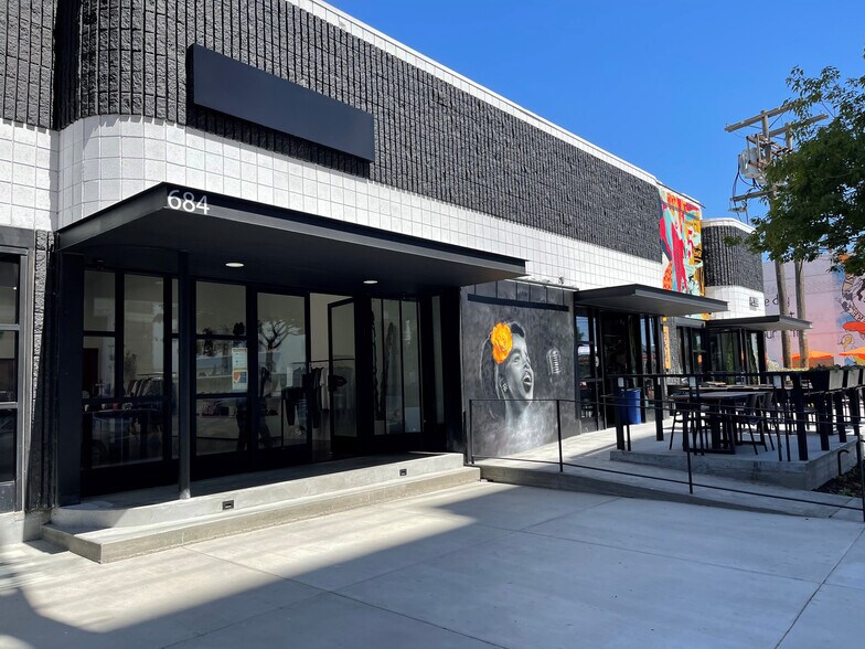 Primary Photo Of 684 Mateo St, Los Angeles Storefront Retail Office For Lease
