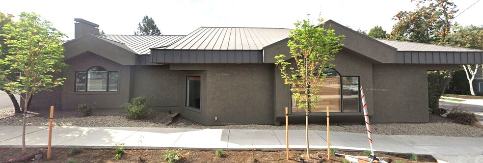 Primary Photo Of 205 SE Wilson Ave, Bend Office For Lease