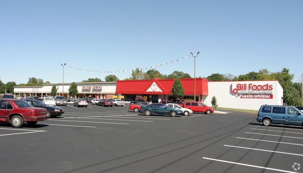 More Photos Of 1107-1135 N Arlington Ave, Indianapolis Storefront For Sale