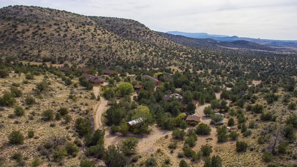 More Photos Of 28555 N Feather Mountain Rd, Paulden Lodge Meeting Hall For Sale