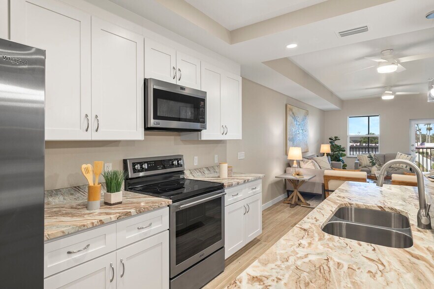 More Photos Of 5126 Coronado Pky, Cape Coral Apartments For Sale