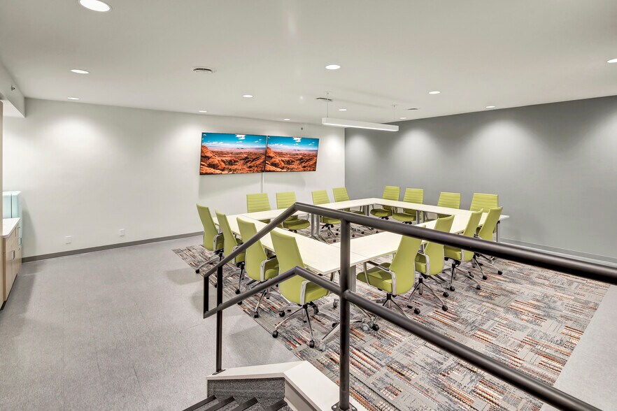 More Photos Of 717 W St Germain St, Saint Cloud Office For Lease