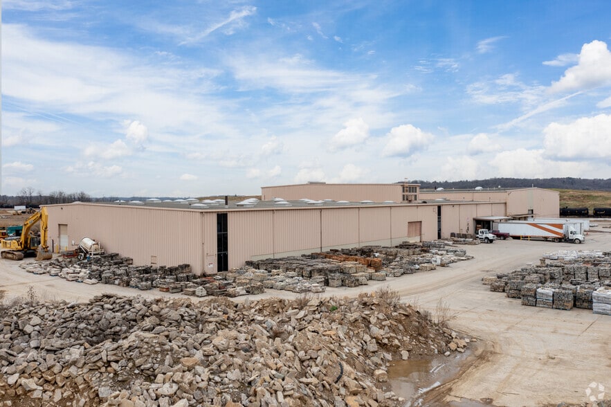 More Photos Of 8361 Broadwell Rd, Anderson Warehouse For Sale