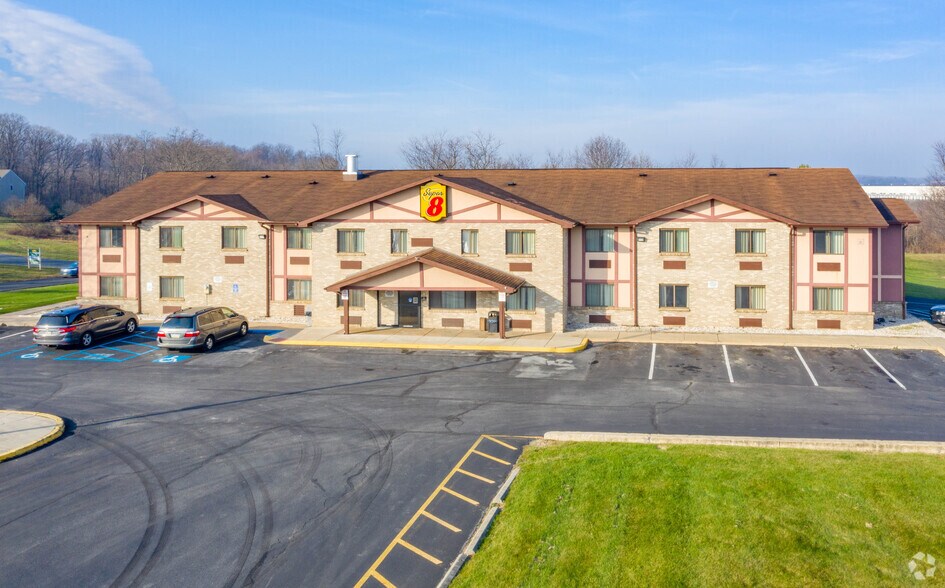 More Photos Of 2160 Golden Key Rd, Kutztown Hospitality For Sale