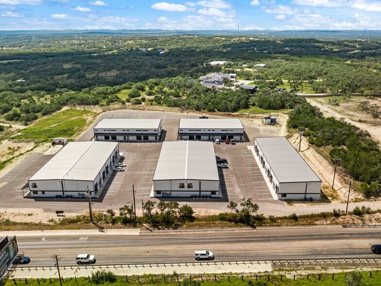 More Photos Of 529 SH 46 E, Boerne Warehouse For Lease