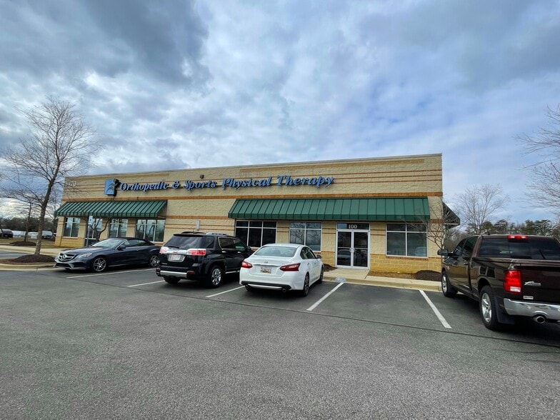 More Photos Of 4470 Regency Pl, White Plains Medical For Lease