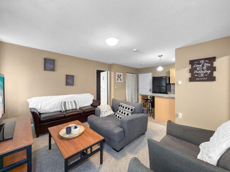 More Photos Of 2030 S Dmacc Blvd, Ankeny Apartments For Sale