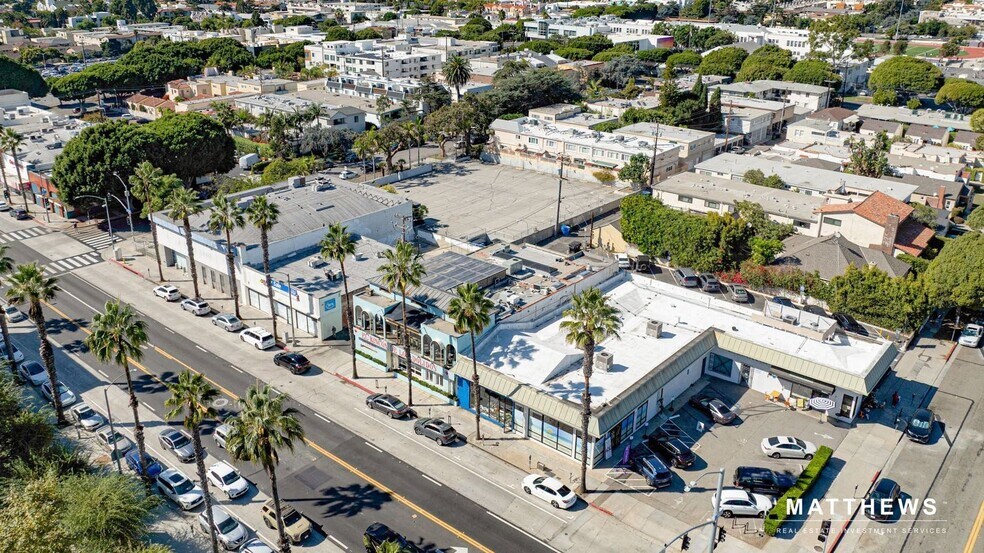 More Photos Of 1519 Wilshire Blvd, Santa Monica Restaurant For Sale