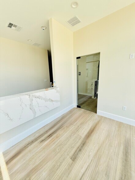 More Photos Of 8780 Collin McKinney Pky, McKinney Medical For Lease