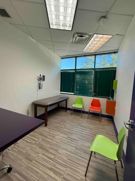 More Photos Of 500 Cahaba Park Cir, Birmingham Medical For Lease