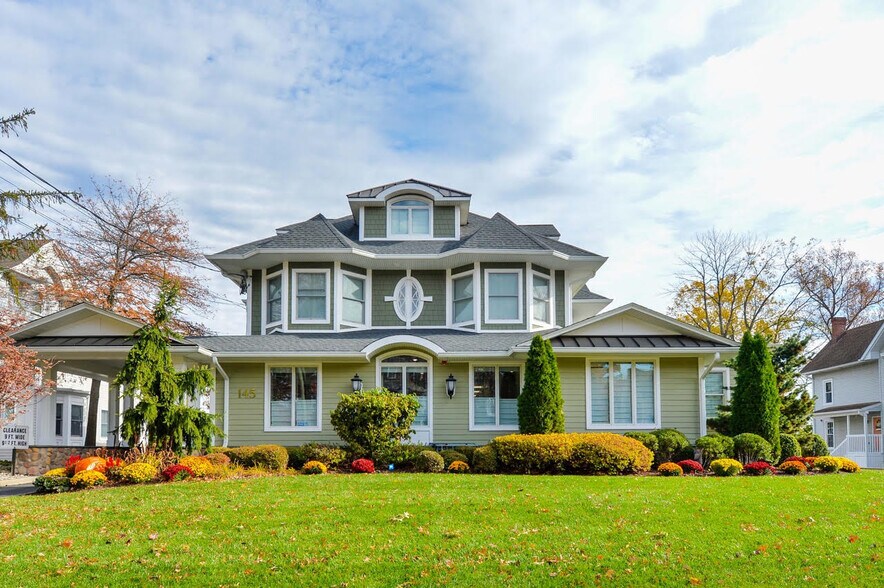 Primary Photo Of 145 Prospect St, Ridgewood Medical For Lease