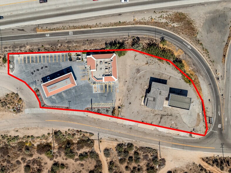 More Photos Of 6000 Mariposa Rd, Oak Hills Service Station For Sale