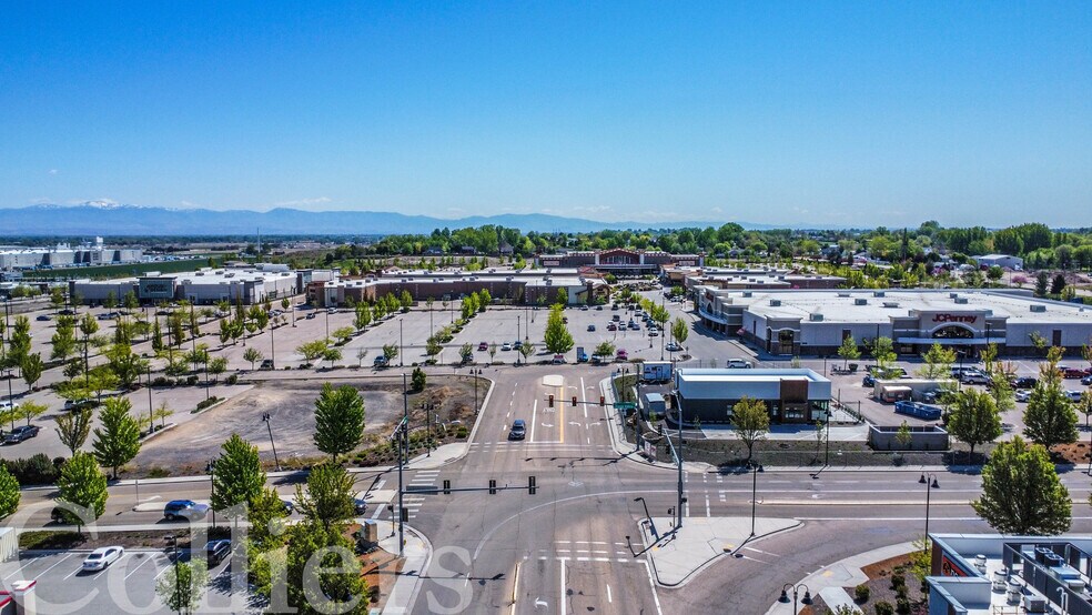 More Photos Of 1200 N Happy Valley Rd, Nampa Unknown For Lease