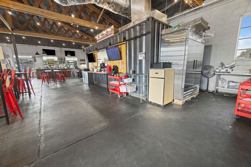 More Photos Of 1589 W Victory Way, Craig Flex For Sale