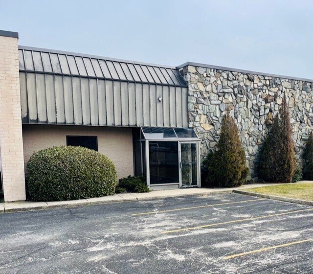 55 Knickerbocker Ave, Bohemia, NY 11716 Industrial For Lease