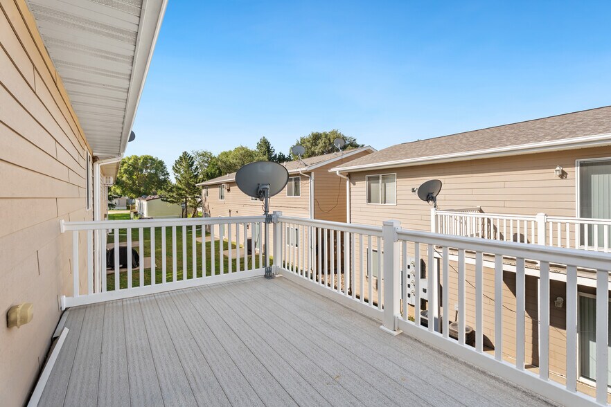 More Photos Of 1026 Cornell St, Vermillion Apartments For Sale