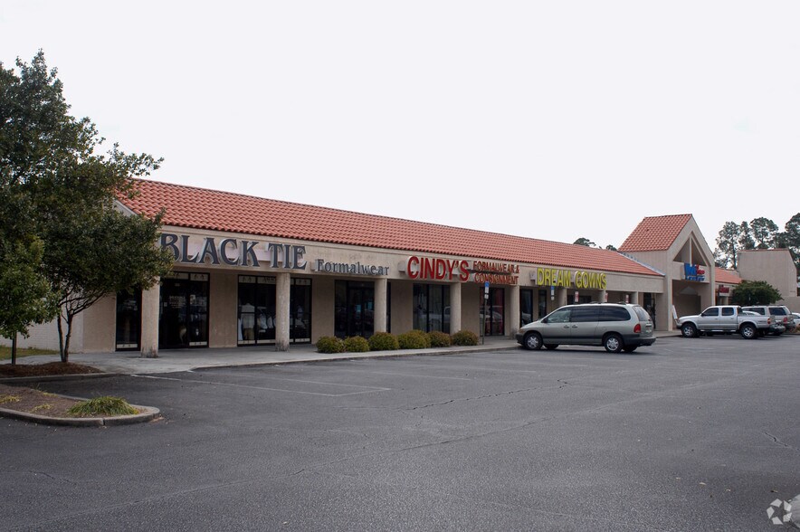More Photos Of 621-633 N Highway 231, Panama City Unknown For Lease