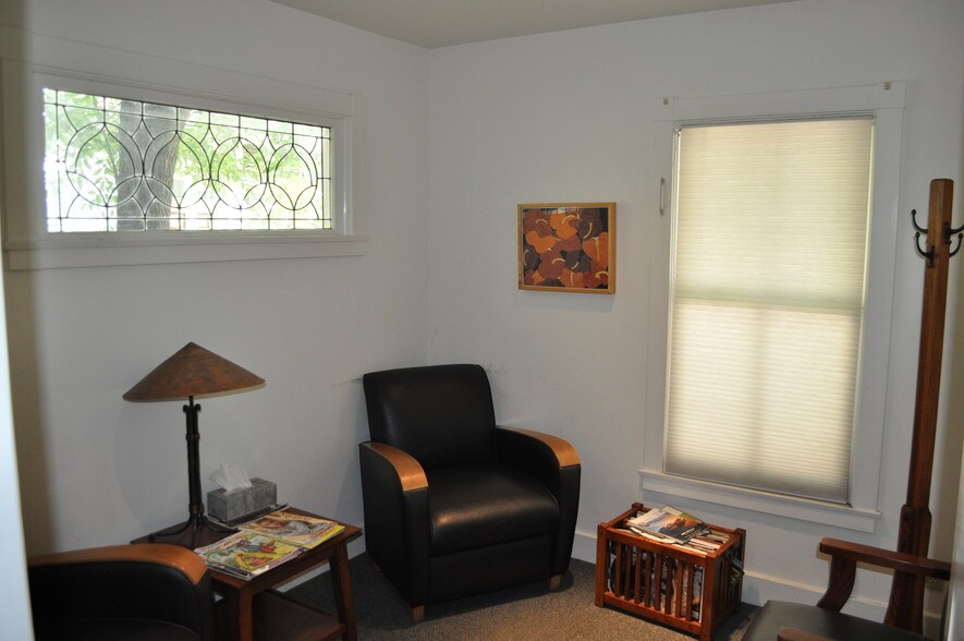 More Photos Of 253-255 S Marengo Ave, Pasadena Office For Lease