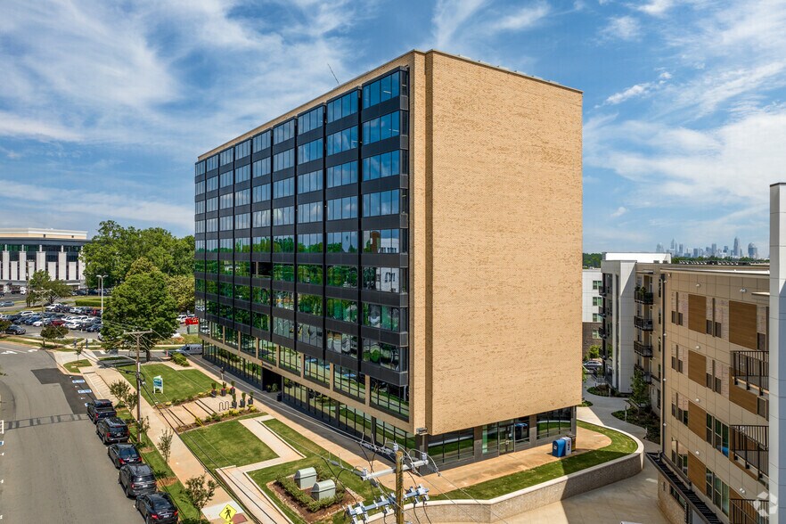 More Photos Of 1515 Mockingbird Ln, Charlotte Coworking Space