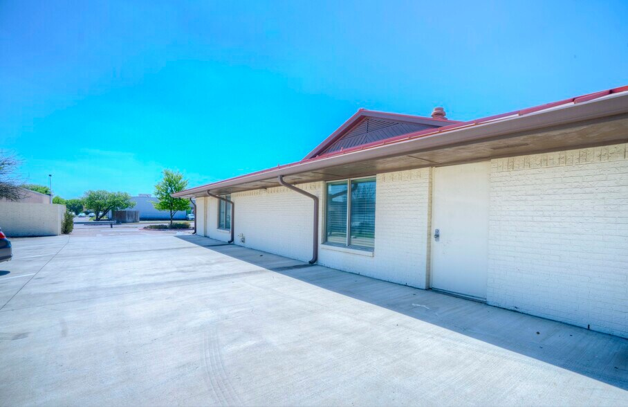 More Photos Of 5225 Matlock Rd, Arlington Medical For Lease