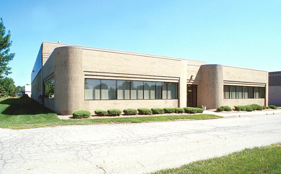 Primary Photo Of 42950 W Ten Mile Rd, Novi Manufacturing For Sale