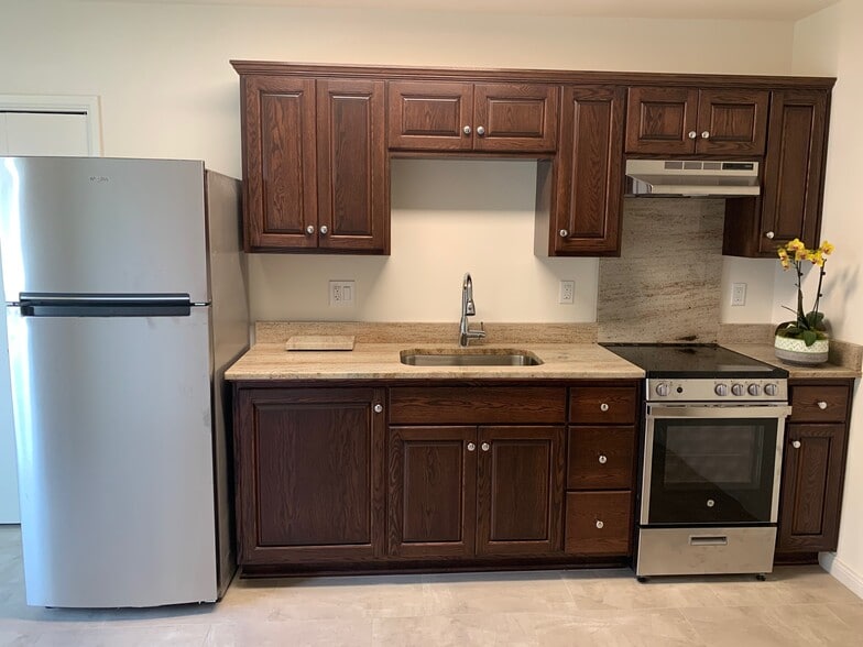 More Photos Of 21110 Wood Ave, Torrance Apartments For Sale