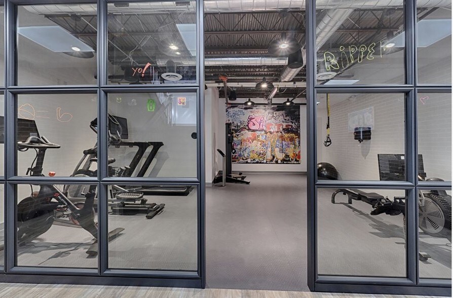 More Photos Of 880 Harrison St SE, Leesburg Coworking Space