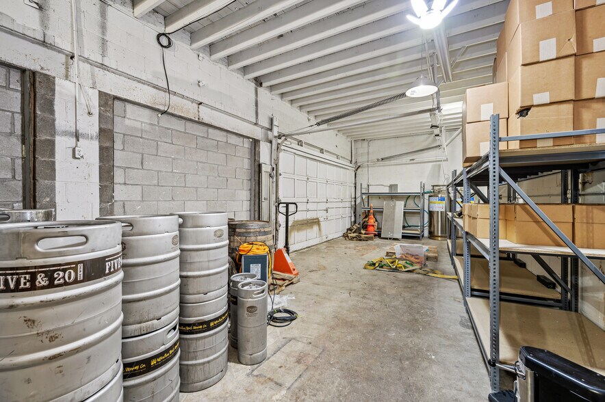 More Photos Of 1351 Washington Blvd, Pittsburgh Warehouse For Lease