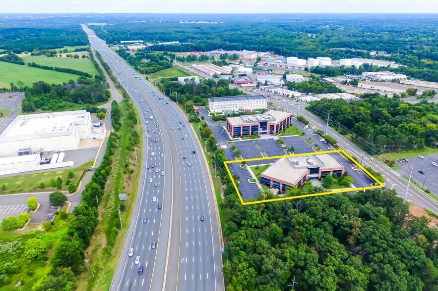 More Photos Of 10440 Balls Ford Rd, Manassas Office For Sale