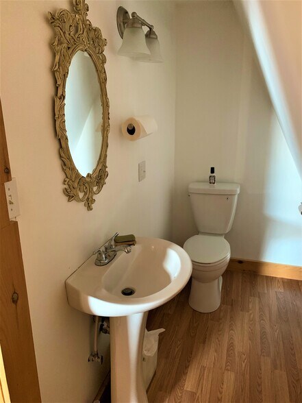 More Photos Of 369 Mansion St, West Coxsackie Freestanding For Sale