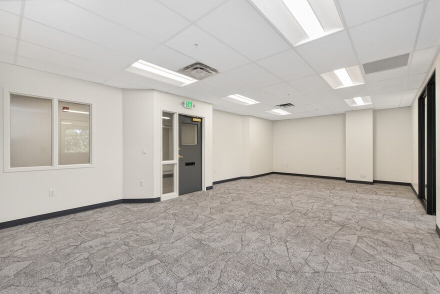 More Photos Of 1300-1414 Foothill Dr, Salt Lake City General Retail For Lease