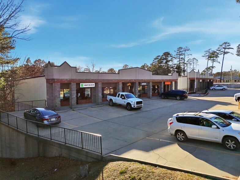 More Photos Of 3022 E Van Buren, Eureka Springs Storefront For Lease