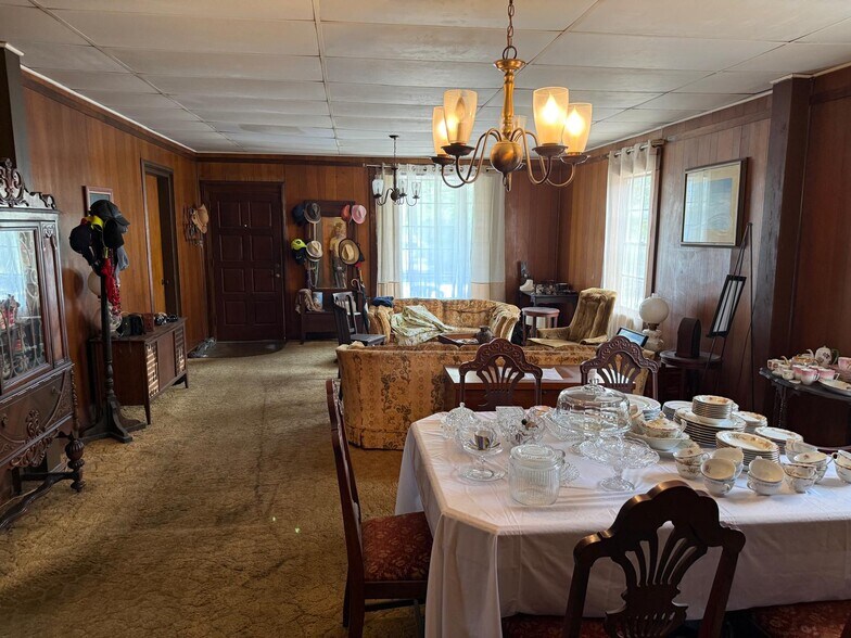 More Photos Of 109 S Florida Blanca St, Pensacola Multifamily For Sale