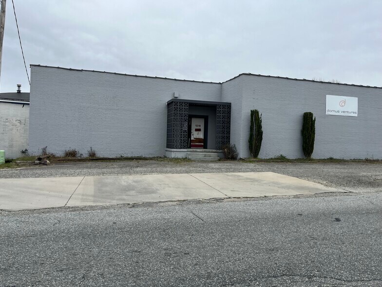 Primary Photo Of 1218 Ward St, High Point Manufacturing For Lease