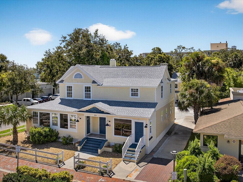 More Photos Of 219 Magnolia Ave, Daytona Beach Storefront Retail Residential For Sale
