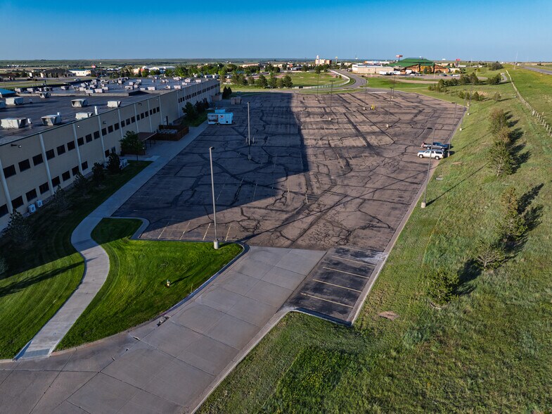 More Photos Of 1 Cabela Dr, Sidney Office For Sale