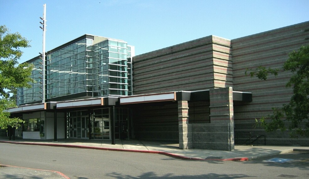 More Photos Of 830 SE Everett Mall Way, Everett Religious Facility For Lease