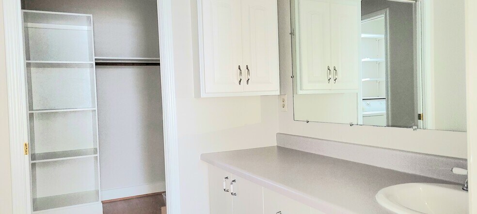 More Photos Of 1401 Truxillo St, Houston Office Residential For Sale