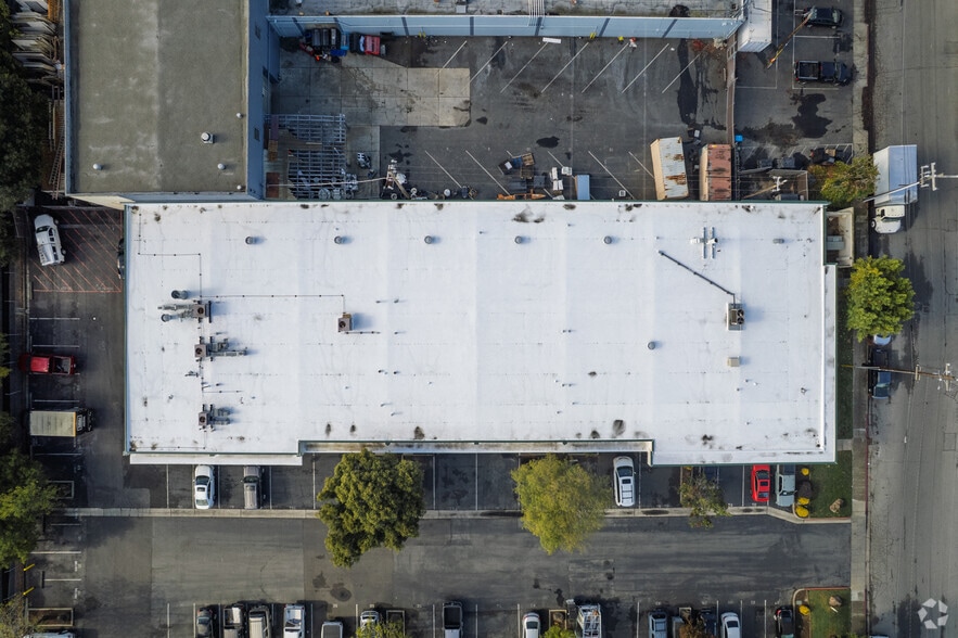 More Photos Of 70 Glenn Way, San Carlos Unknown For Lease