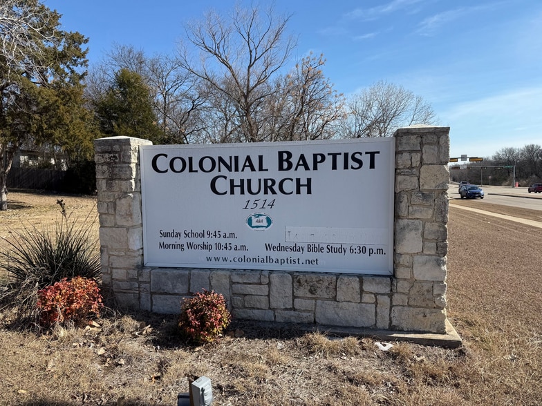 More Photos Of 1514 Bardin Rd, Grand Prairie Religious Facility For Sale