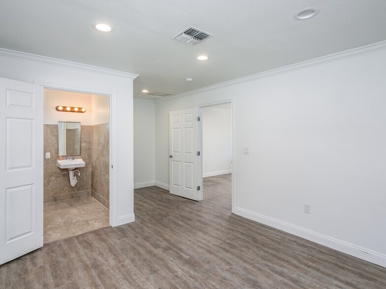 More Photos Of 1228 P St, Fresno Loft Creative Space For Lease