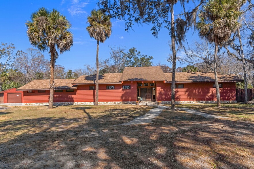 More Photos Of 8301 Congress St, Port Richey Flex For Sale