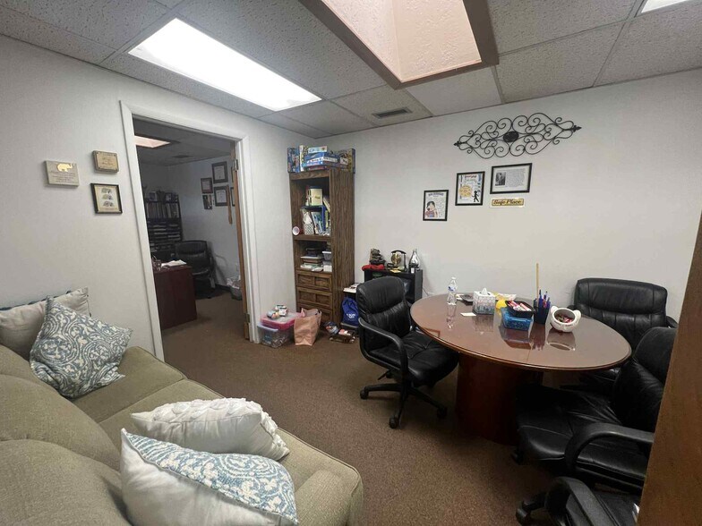 More Photos Of 256 24th St, Ogden Freestanding For Lease