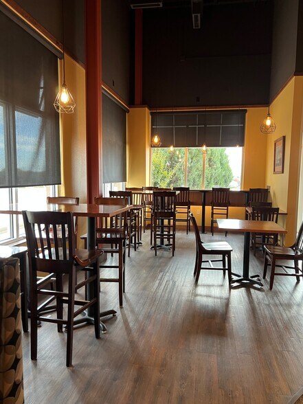 More Photos Of 269 16th St W, Dickinson Freestanding For Lease