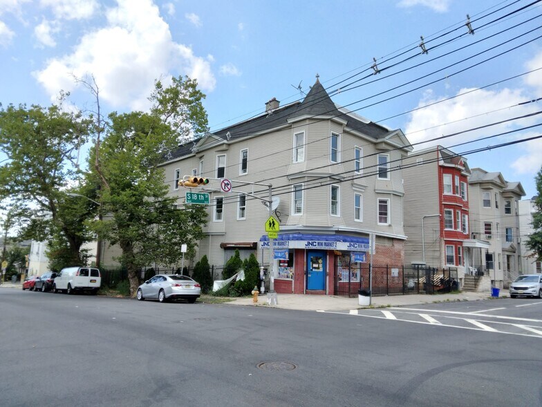 Primary Photo Of 661 S 18th St, Newark Apartments For Sale