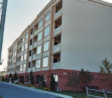 More Photos Of 100 Taylor St, Colonial Beach Storefront Retail Office For Sale